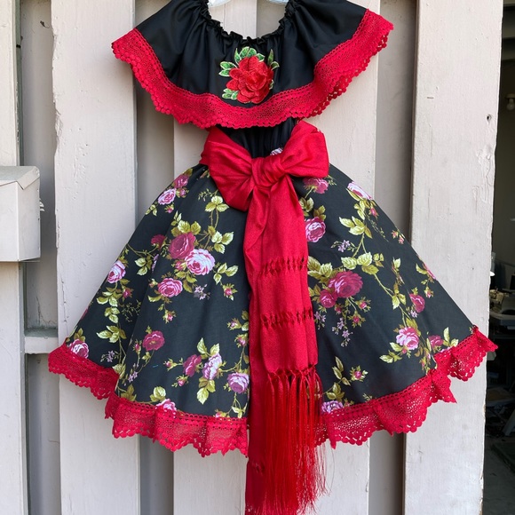 Mexican Dress - Picture 1 of 5